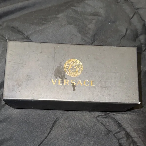 Versace - 4413 black and gold sunglasses - Picture 5 of 5